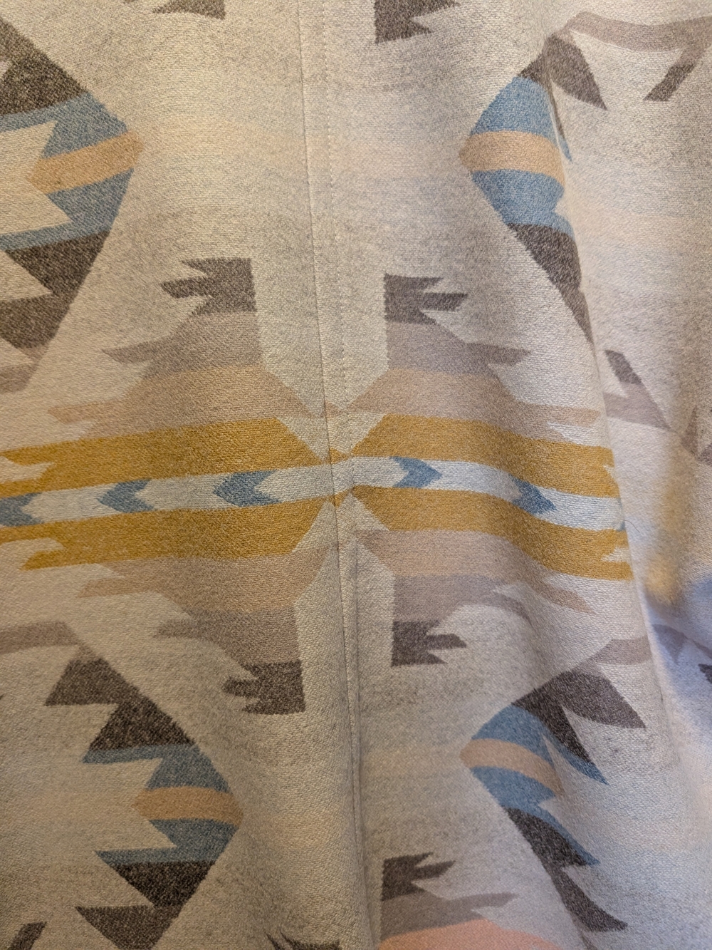 Pendleton Sand Navajo Pattern Short Coat - Picture 4 of 8